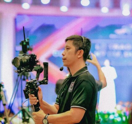 event lighting design, photography lighting tips, event photo lighting techniques, professional event lighting, wedding photography lighting, outdoor event lighting ideas, studio lighting for photographers, event shoot lighting setup, location-based event lighting, lighting gear for event photographers